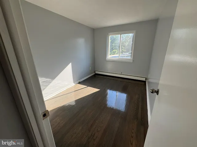 $1,400 | 602 Yeadon Avenue, Lansdowne, PA 19050