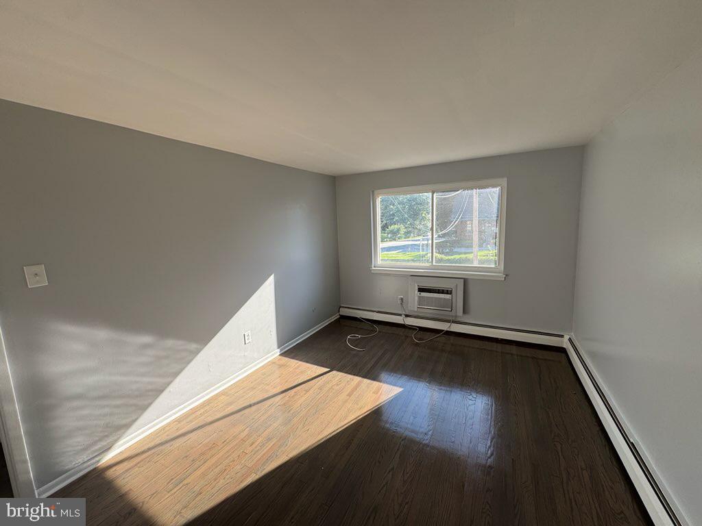 602 Yeadon Avenue Lansdowne, PA 19050 - Photo 6 of 17 Bedroom