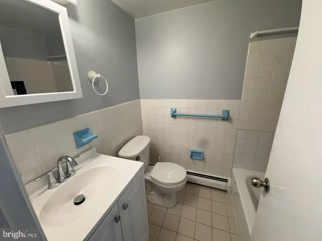 $1,400 | 602 Yeadon Avenue, Lansdowne, PA 19050