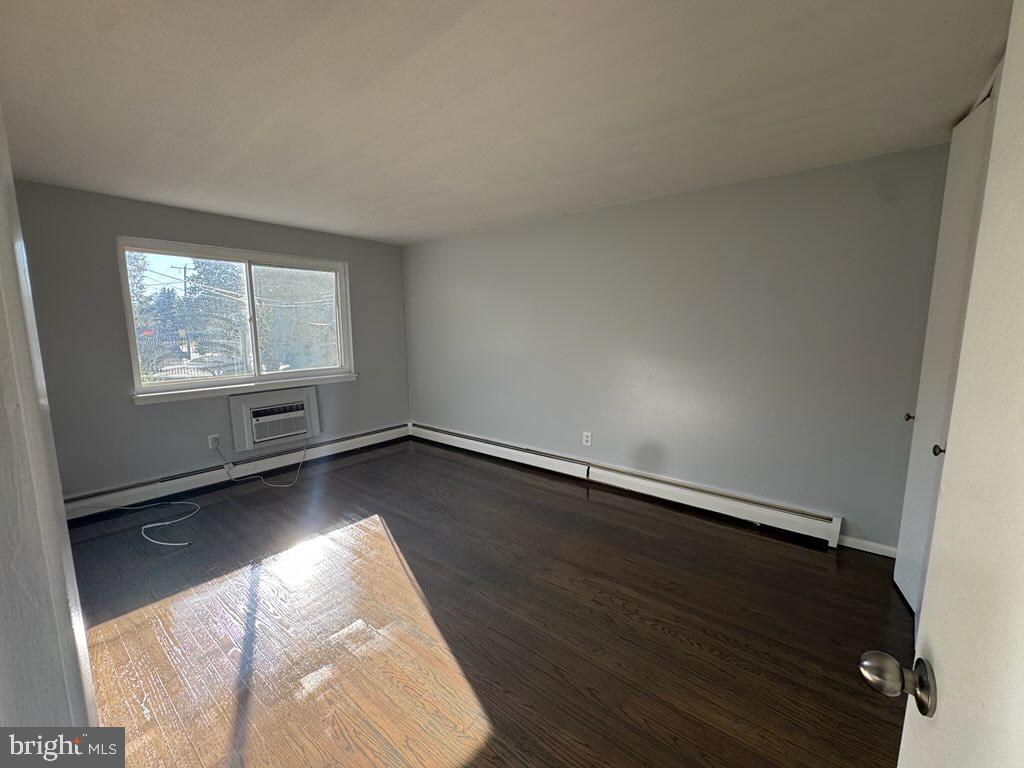 602 Yeadon Avenue Lansdowne, PA 19050 - Photo 9 of 17 Bedroom