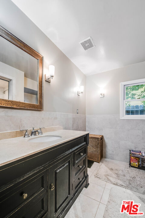 11146 Valley Spring Lane Studio City, CA 91602 - Photo 26 of 58