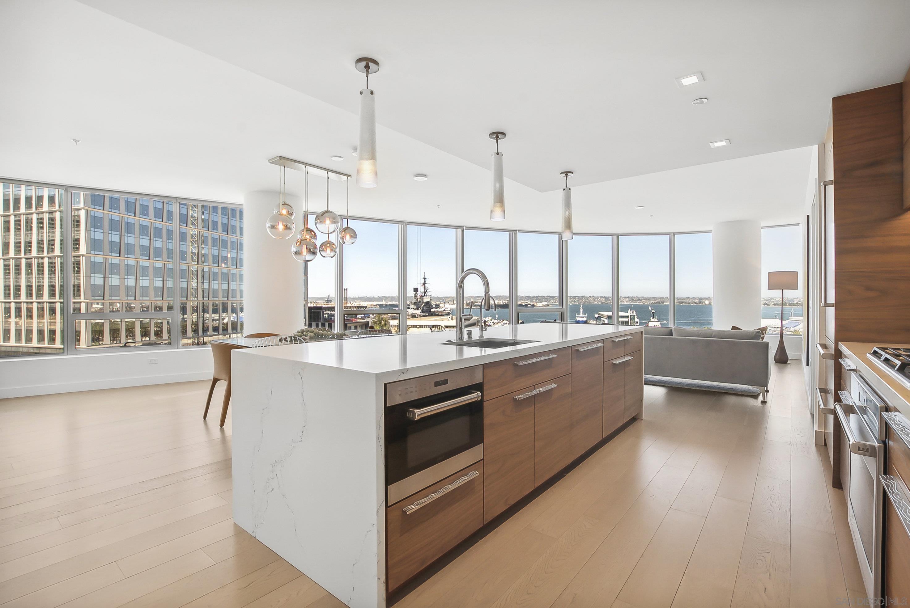 888 West E St Unit 902  