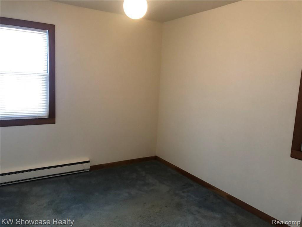 2640 Ridge Road White Lake, MI 48383 - Photo 21 of 34 2435677A-D8B8-4ED7-9193-C834729B0819.jpeg