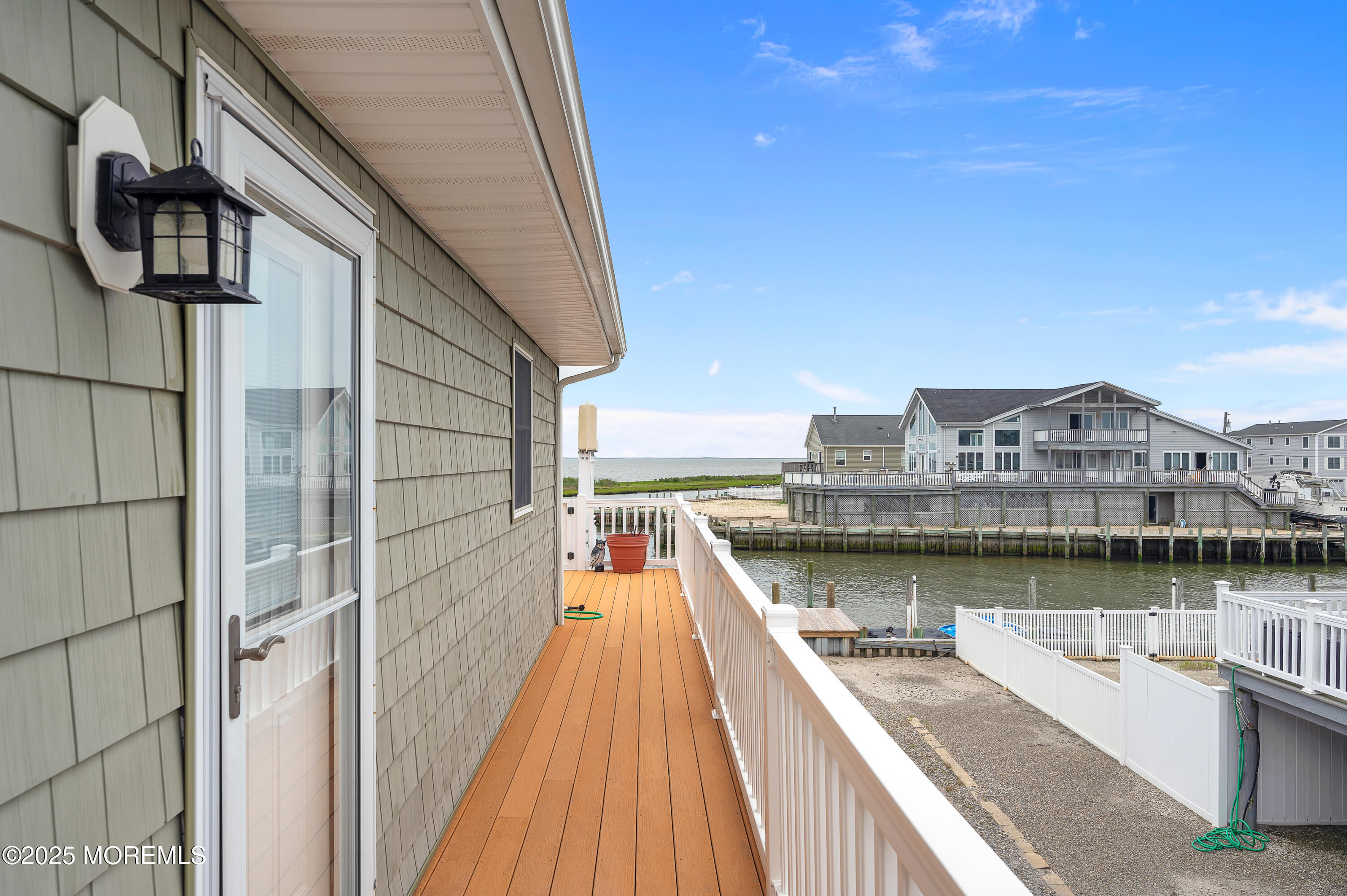 233 Heron Road Tuckerton, NJ 08087 - Photo 34 of 58 Deck 1