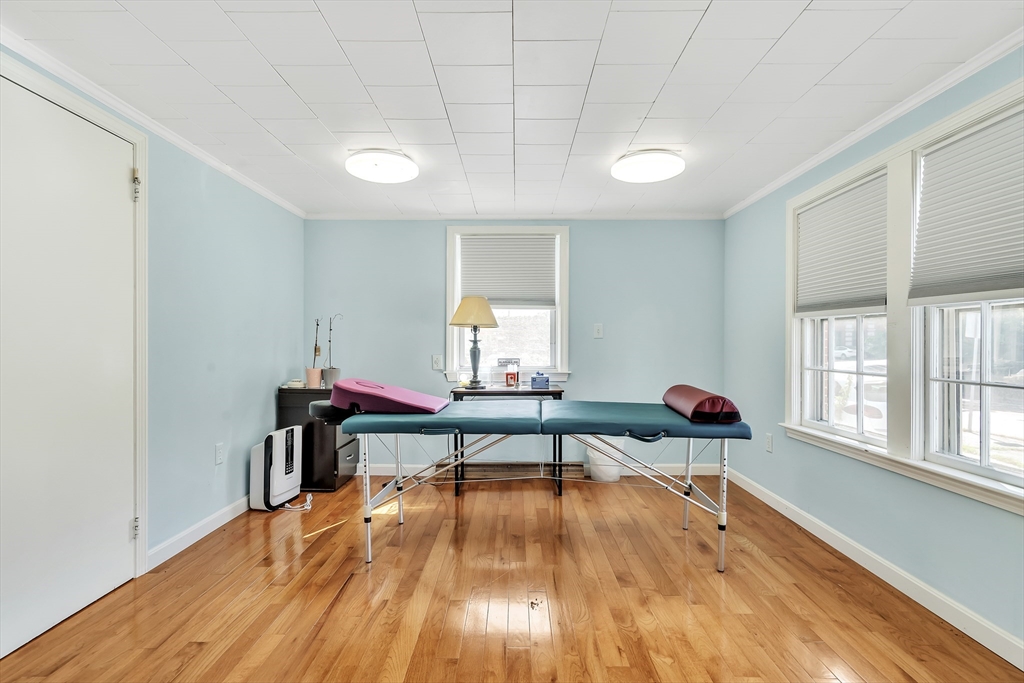 192 Lexington Street Woburn, MA 01801 - Photo 7 of 14