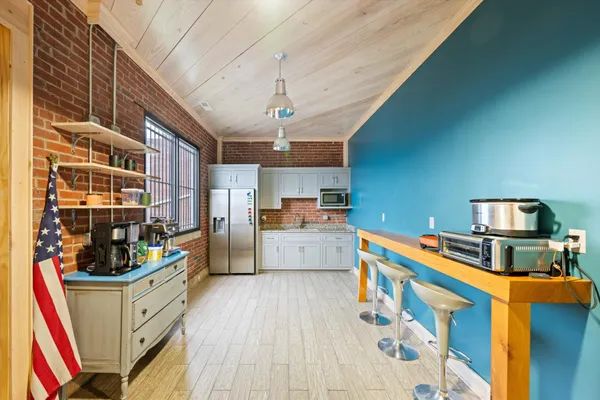 a room with lots of appliances