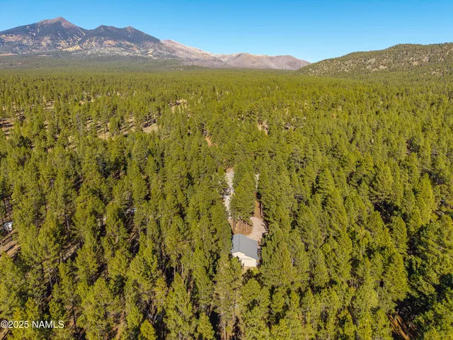 $3,000,000 | 2750 Forest Hills Drive, Flagstaff, AZ 86001