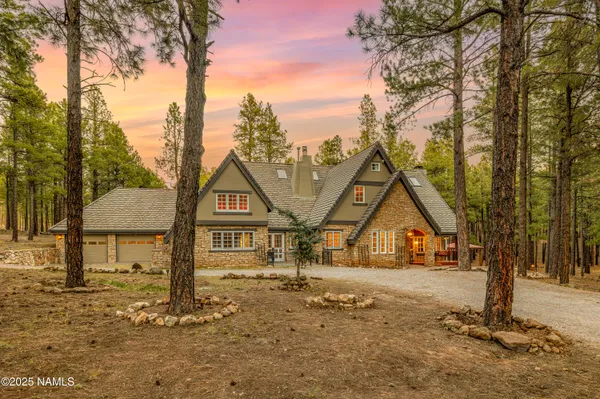 $3,000,000 | 2750 Forest Hills Drive, Flagstaff, AZ 86001