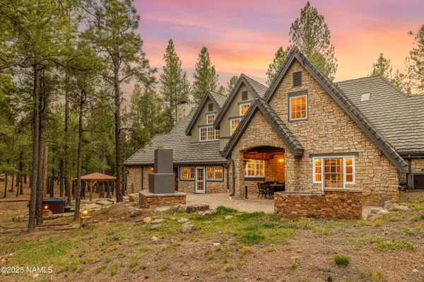 $3,000,000 | 2750 Forest Hills Drive, Flagstaff, AZ 86001
