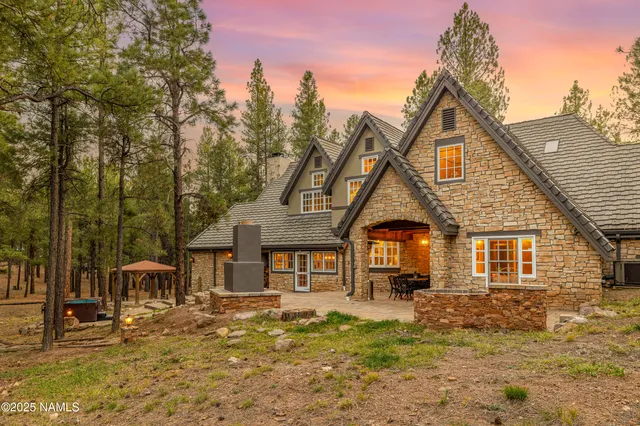 $3,000,000 | 2750 Forest Hills Drive, Flagstaff, AZ 86001