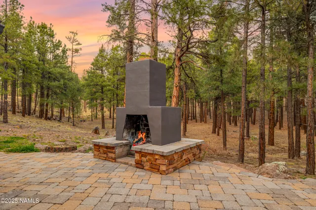 $3,000,000 | 2750 Forest Hills Drive, Flagstaff, AZ 86001