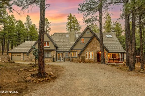 $3,000,000 | 2750 Forest Hills Drive, Flagstaff, AZ 86001