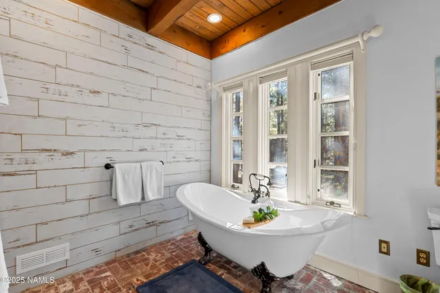 $3,000,000 | 2750 Forest Hills Drive, Flagstaff, AZ 86001