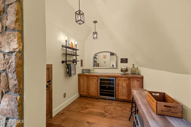 $3,000,000 | 2750 Forest Hills Drive, Flagstaff, AZ 86001