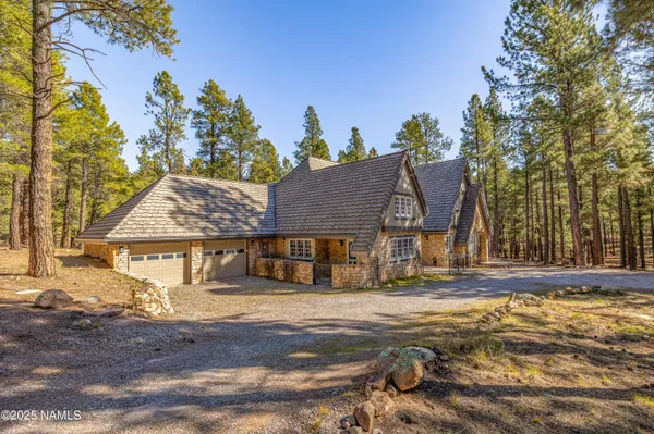 $3,000,000 | 2750 Forest Hills Drive, Flagstaff, AZ 86001