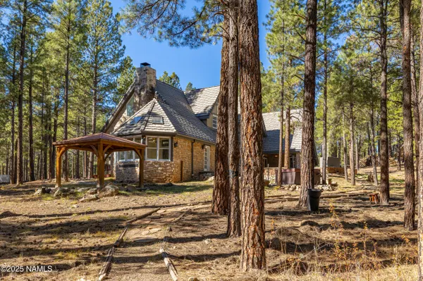 $3,000,000 | 2750 Forest Hills Drive, Flagstaff, AZ 86001