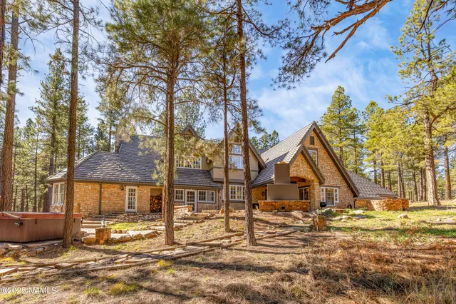 $3,000,000 | 2750 Forest Hills Drive, Flagstaff, AZ 86001