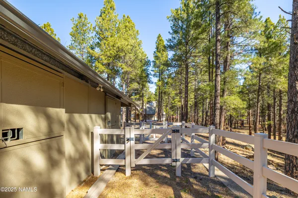 $3,000,000 | 2750 Forest Hills Drive, Flagstaff, AZ 86001