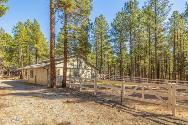 $3,000,000 | 2750 Forest Hills Drive, Flagstaff, AZ 86001