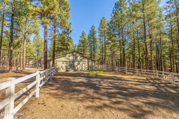 $3,000,000 | 2750 Forest Hills Drive, Flagstaff, AZ 86001