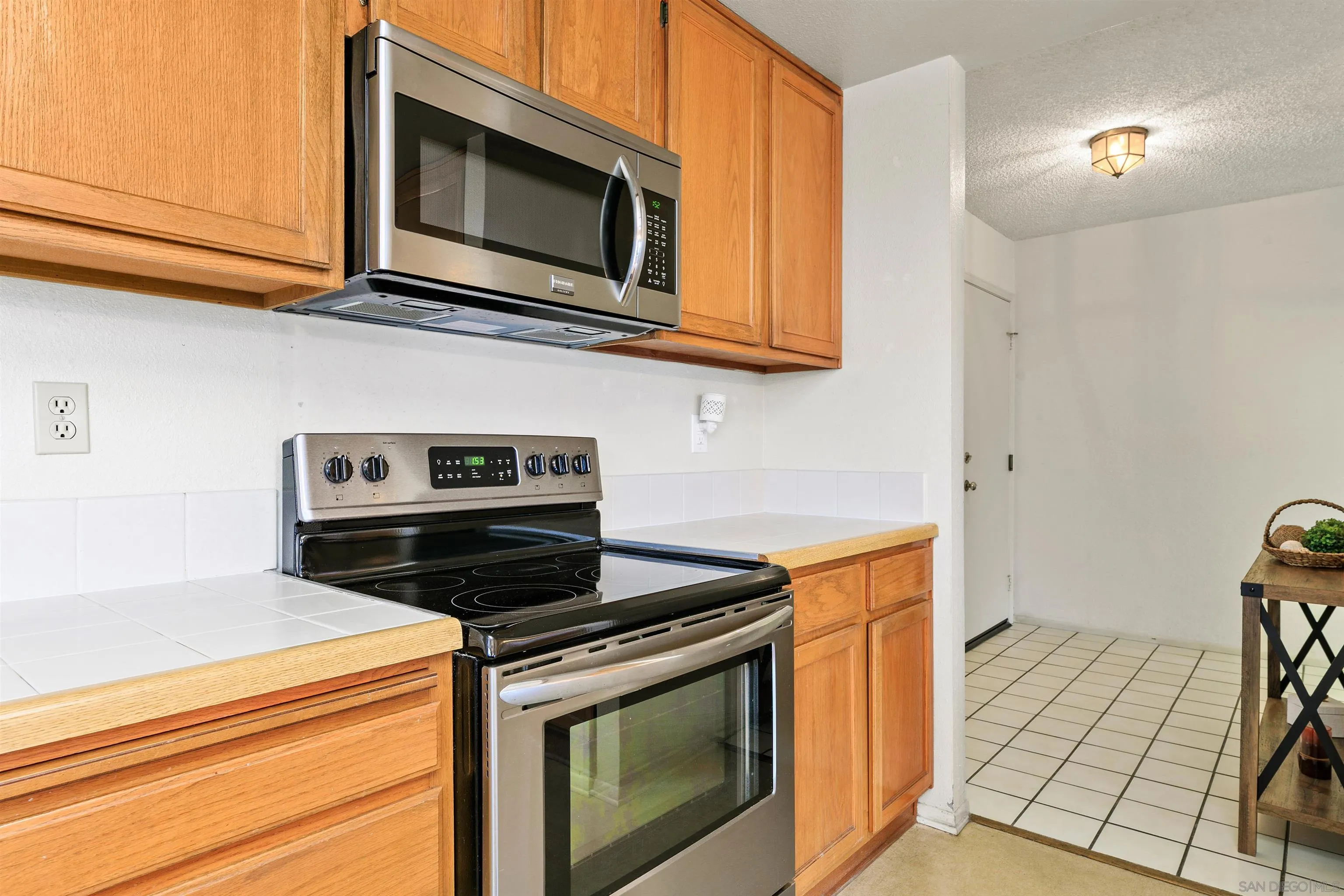 4793 Gateshead Road Carlsbad, CA 92010 - Photo 11 of 34 Gallery Image 11