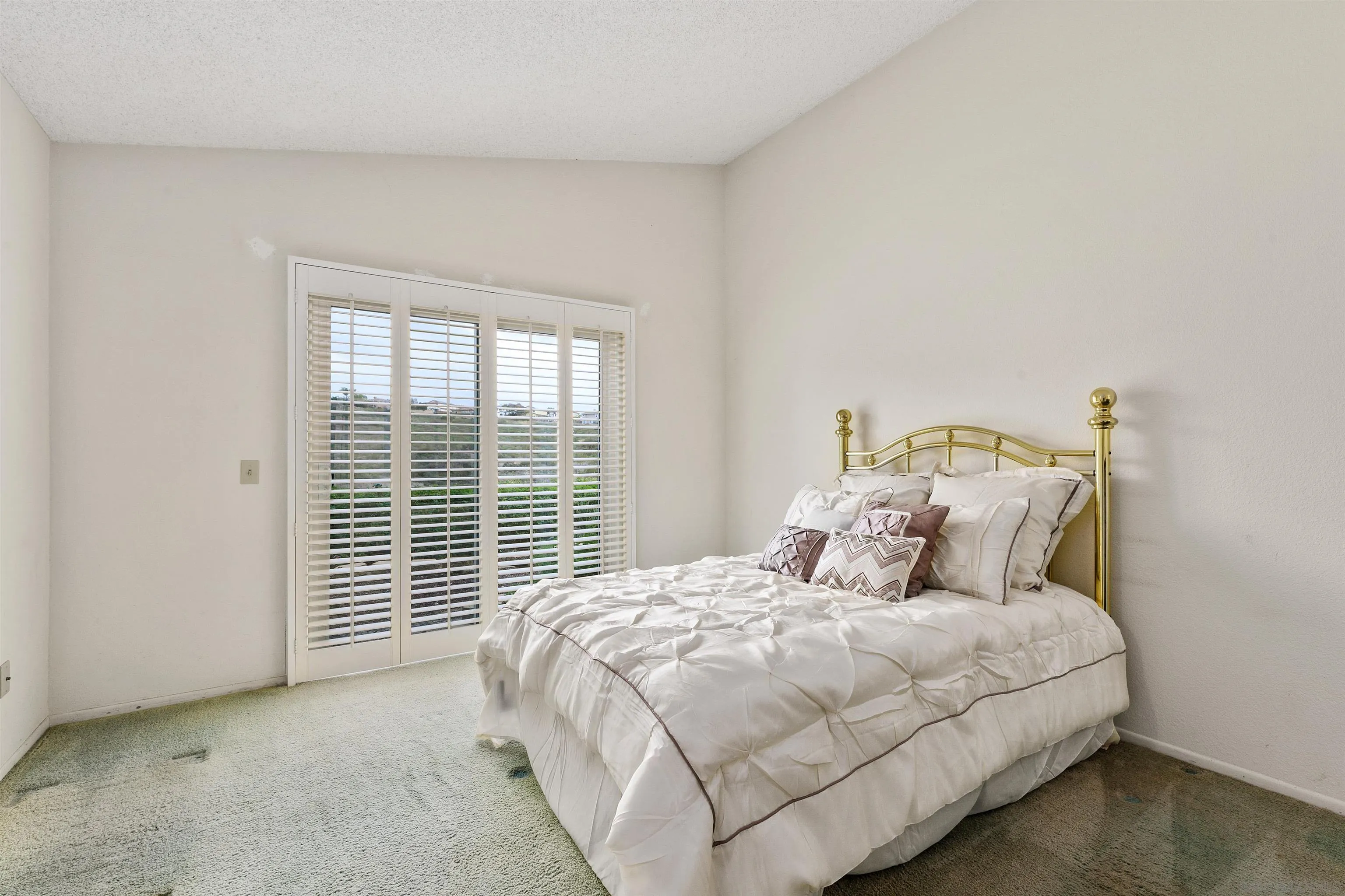 4793 Gateshead Road Carlsbad, CA 92010 - Photo 16 of 34 Gallery Image 16