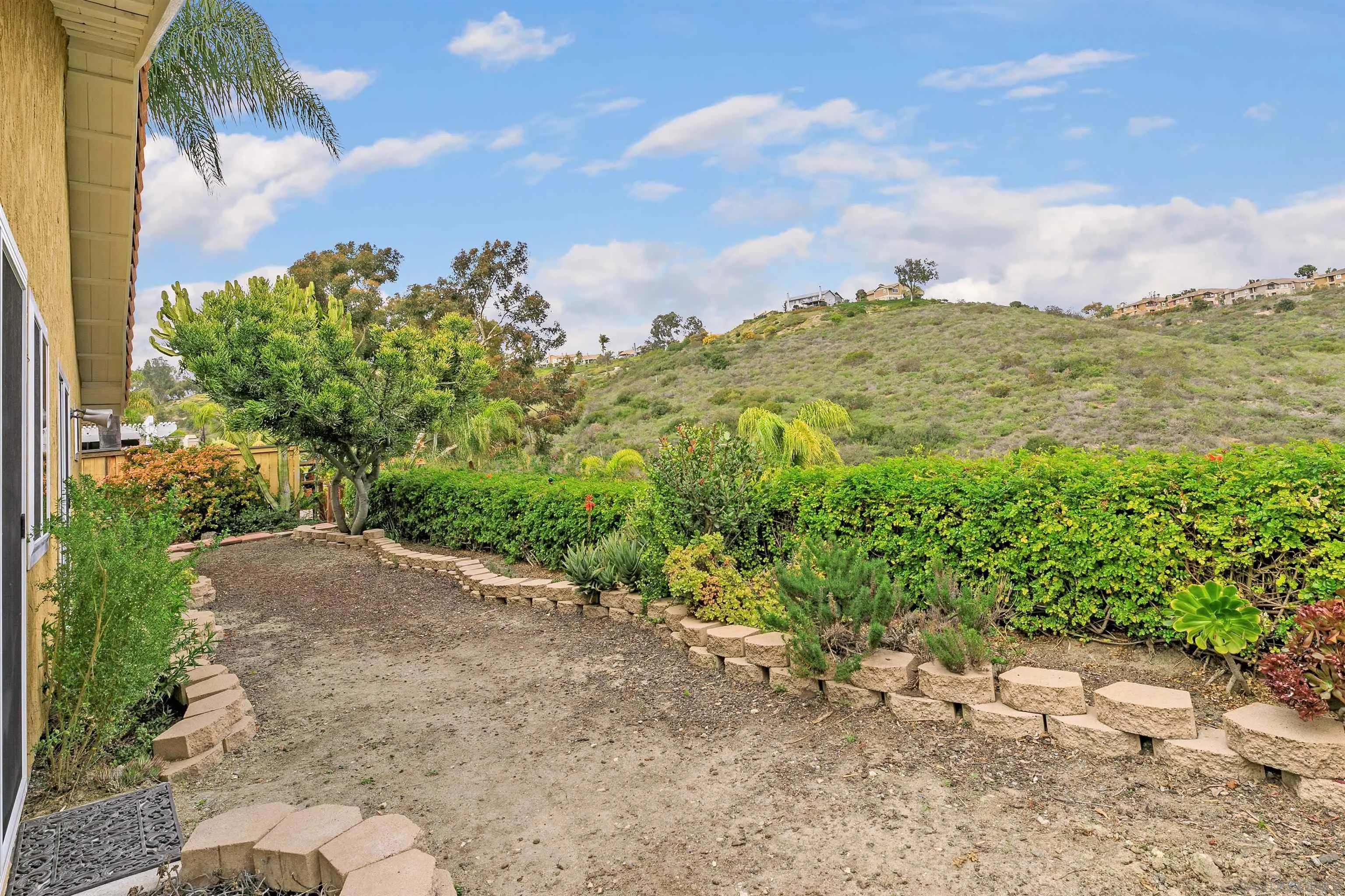 4793 Gateshead Road Carlsbad, CA 92010 - Photo 29 of 34 Gallery Image 29