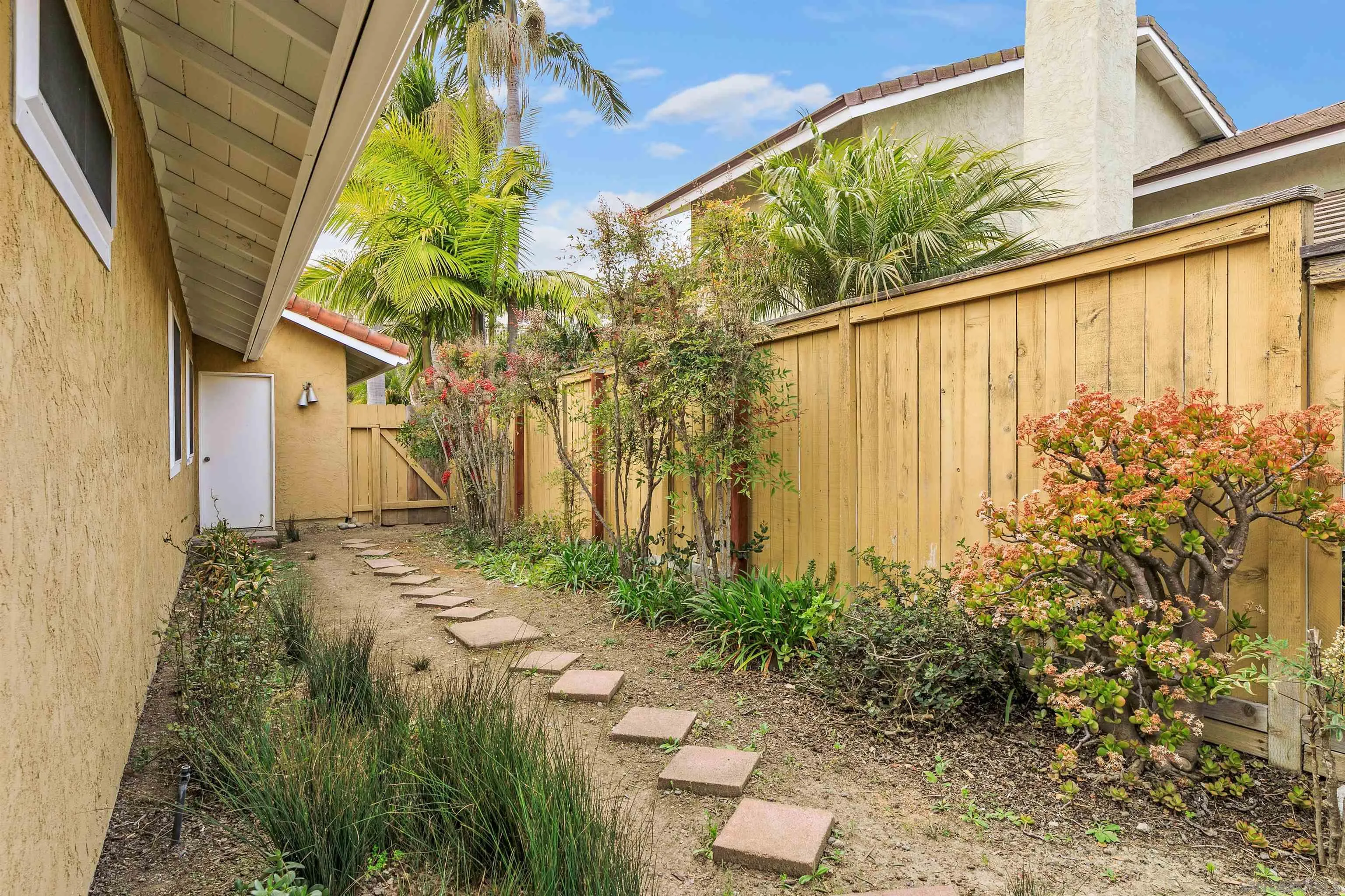 4793 Gateshead Road Carlsbad, CA 92010 - Photo 33 of 34 Gallery Image 33