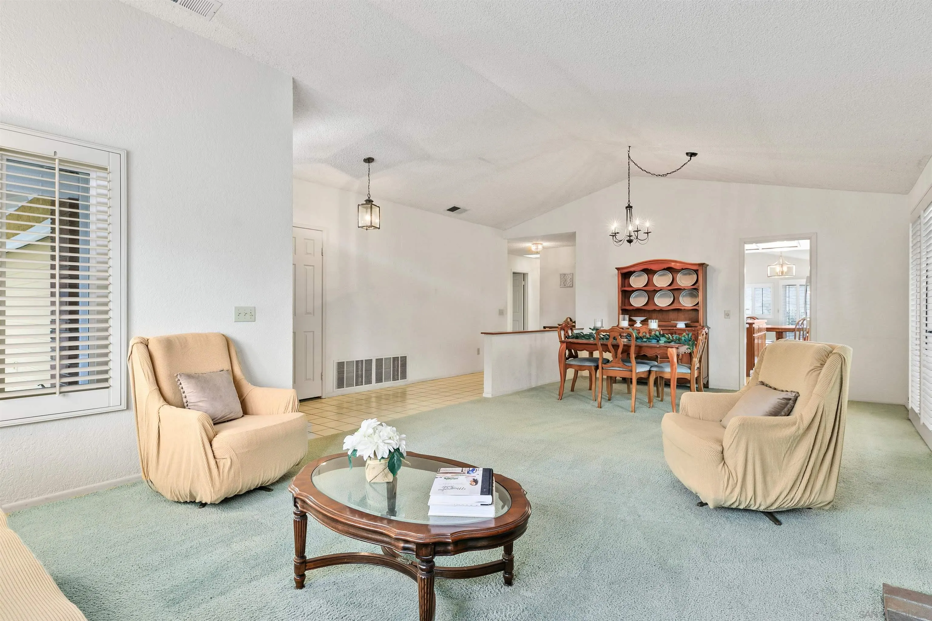 4793 Gateshead Road Carlsbad, CA 92010 - Photo 5 of 34 Gallery Image 5