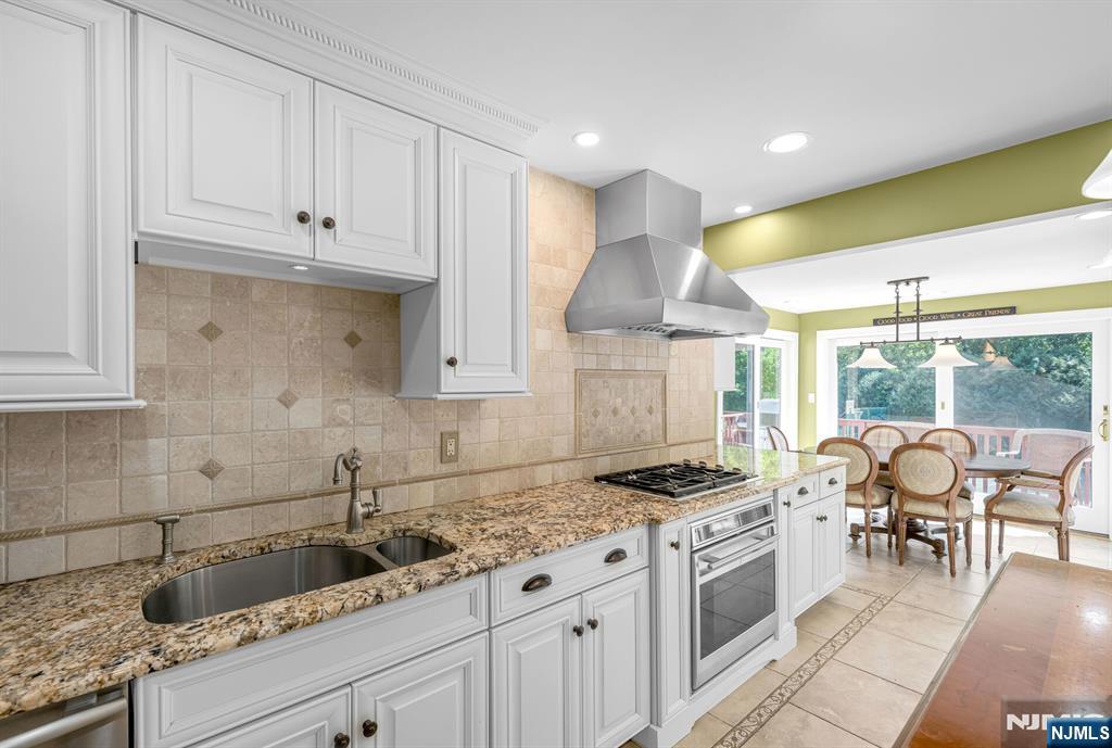 24 Vanderbeck Lane Mahwah, NJ 07430 - Photo 16 of 47