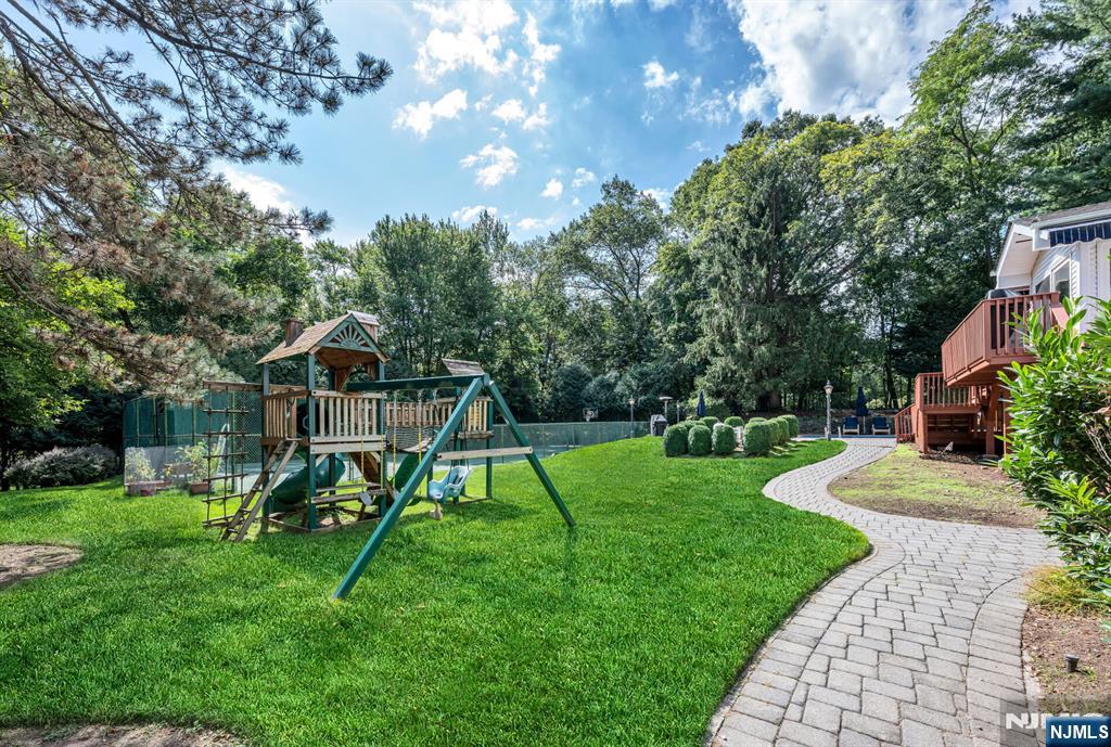 24 Vanderbeck Lane Mahwah, NJ 07430 - Photo 35 of 47