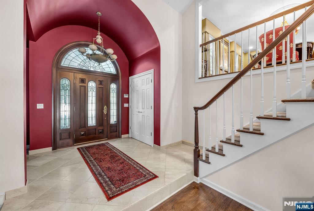 24 Vanderbeck Lane Mahwah, NJ 07430 - Photo 5 of 47