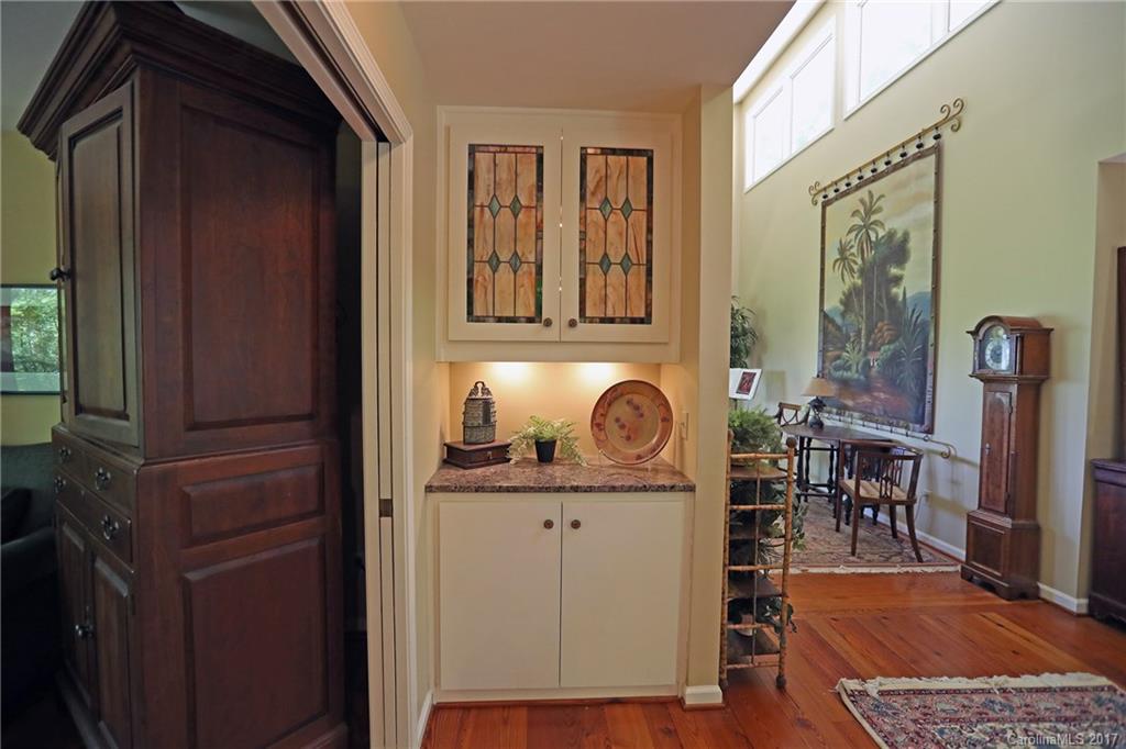 222 Grey Fox Lane Tryon, NC 28782 - Photo 12 of 24 Gallery Image 12