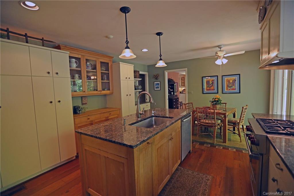 222 Grey Fox Lane Tryon, NC 28782 - Photo 13 of 24 Gallery Image 13