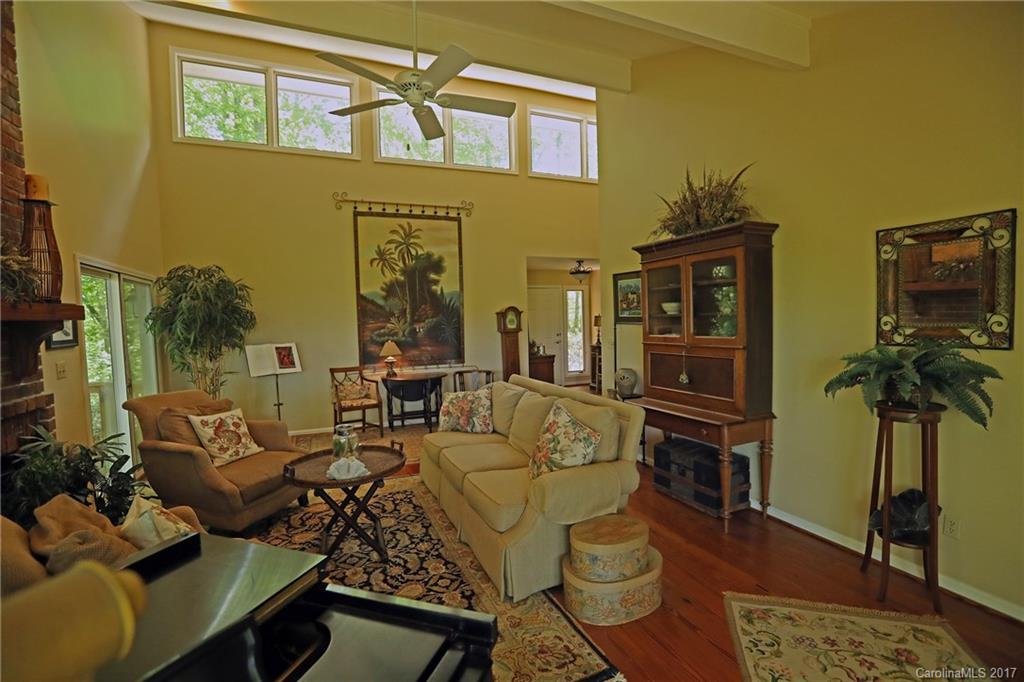 222 Grey Fox Lane Tryon, NC 28782 - Photo 7 of 24 Gallery Image 7