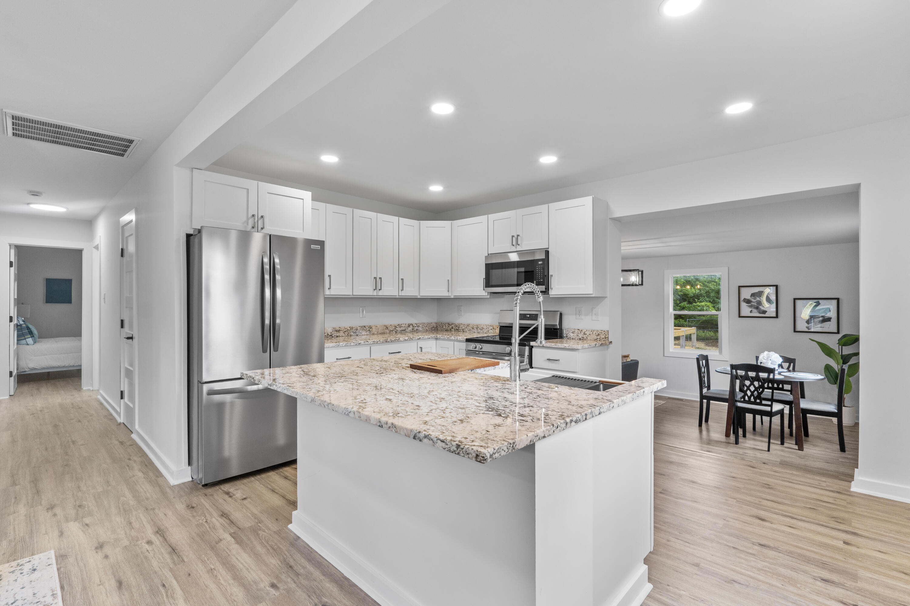 233 Pack Road Sumter, SC 29150 - Photo 6 of 28 6_dsc04843