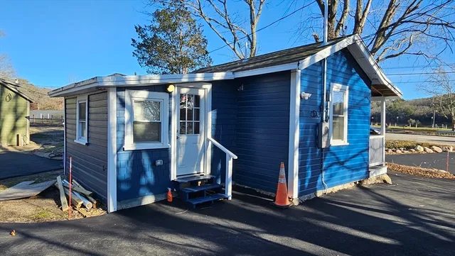 $2,300 | 825 Scenic Highway, Unit 11, Bourne, MA 02532