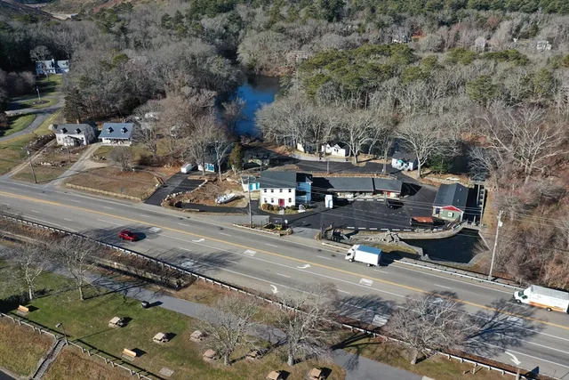 $2,300 | 825 Scenic Highway, Unit 11, Bourne, MA 02532