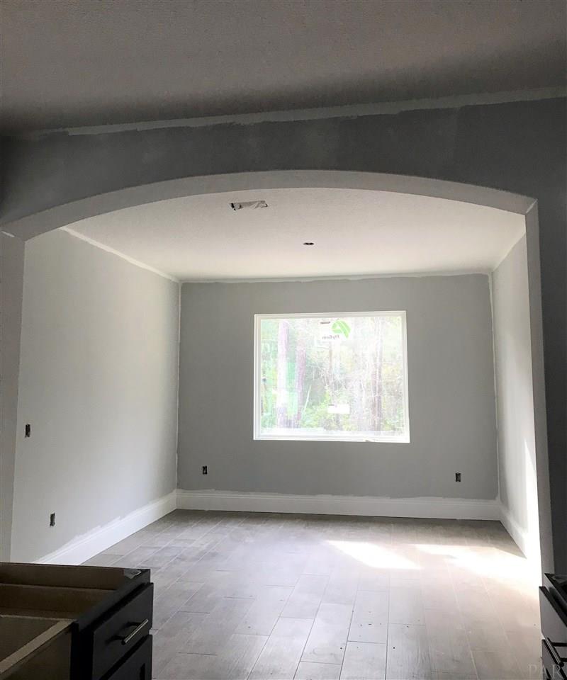 16775 Innerarity Point Road Pensacola, FL 32507 - Photo 6 of 9 Gallery Image 6