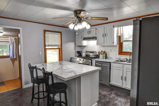 $125,000 | 210 4th Street, Morrisonville, IL 62546