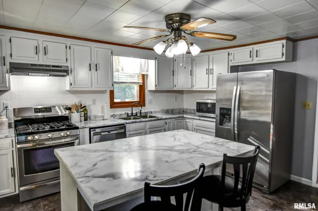 $125,000 | 210 4th Street, Morrisonville, IL 62546