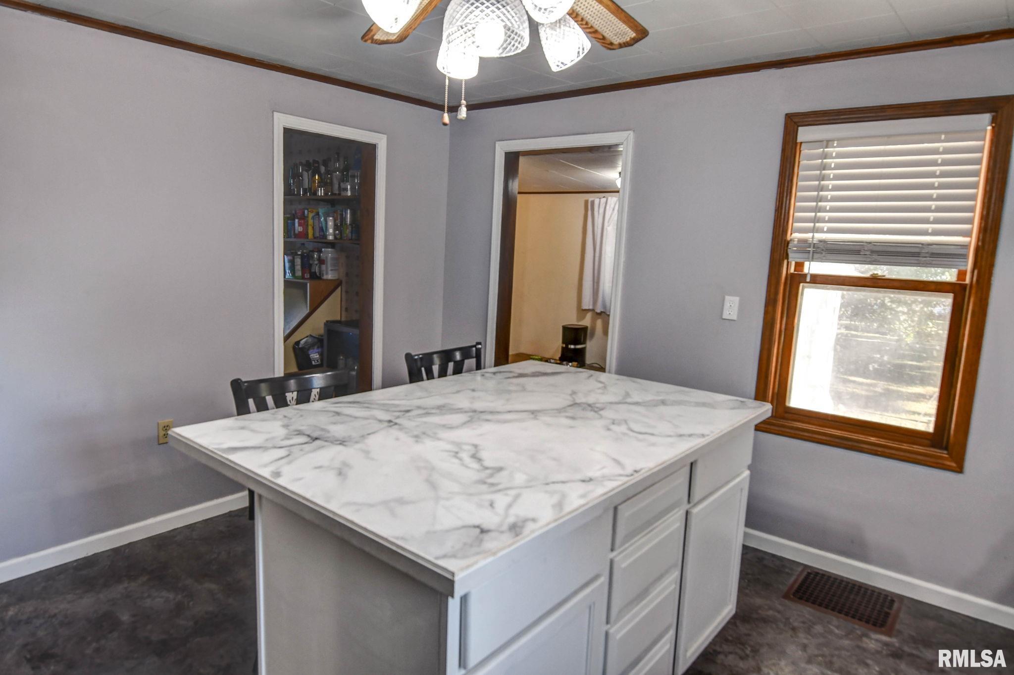 210 4th Street Morrisonville, IL 62546 - Photo 19 of 43