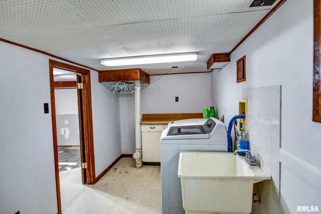 $125,000 | 210 4th Street, Morrisonville, IL 62546