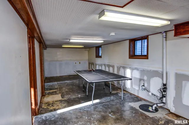 $125,000 | 210 4th Street, Morrisonville, IL 62546