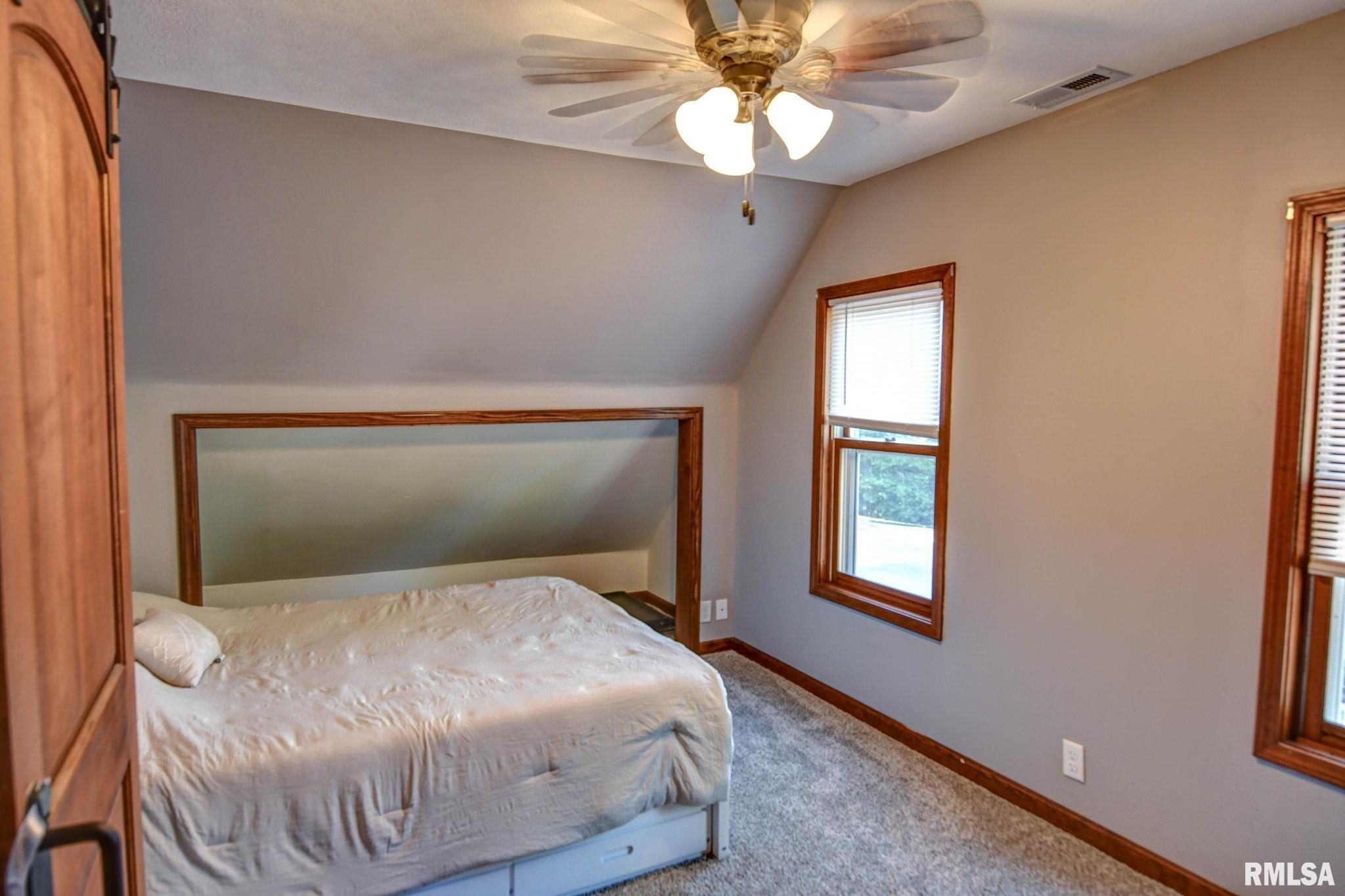 210 4th Street Morrisonville, IL 62546 - Photo 36 of 43