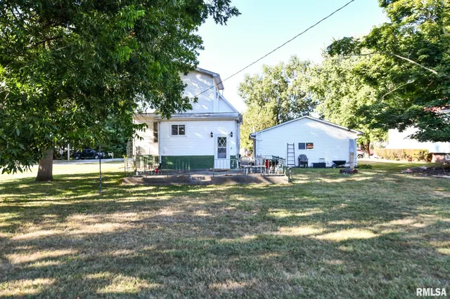 $125,000 | 210 4th Street, Morrisonville, IL 62546