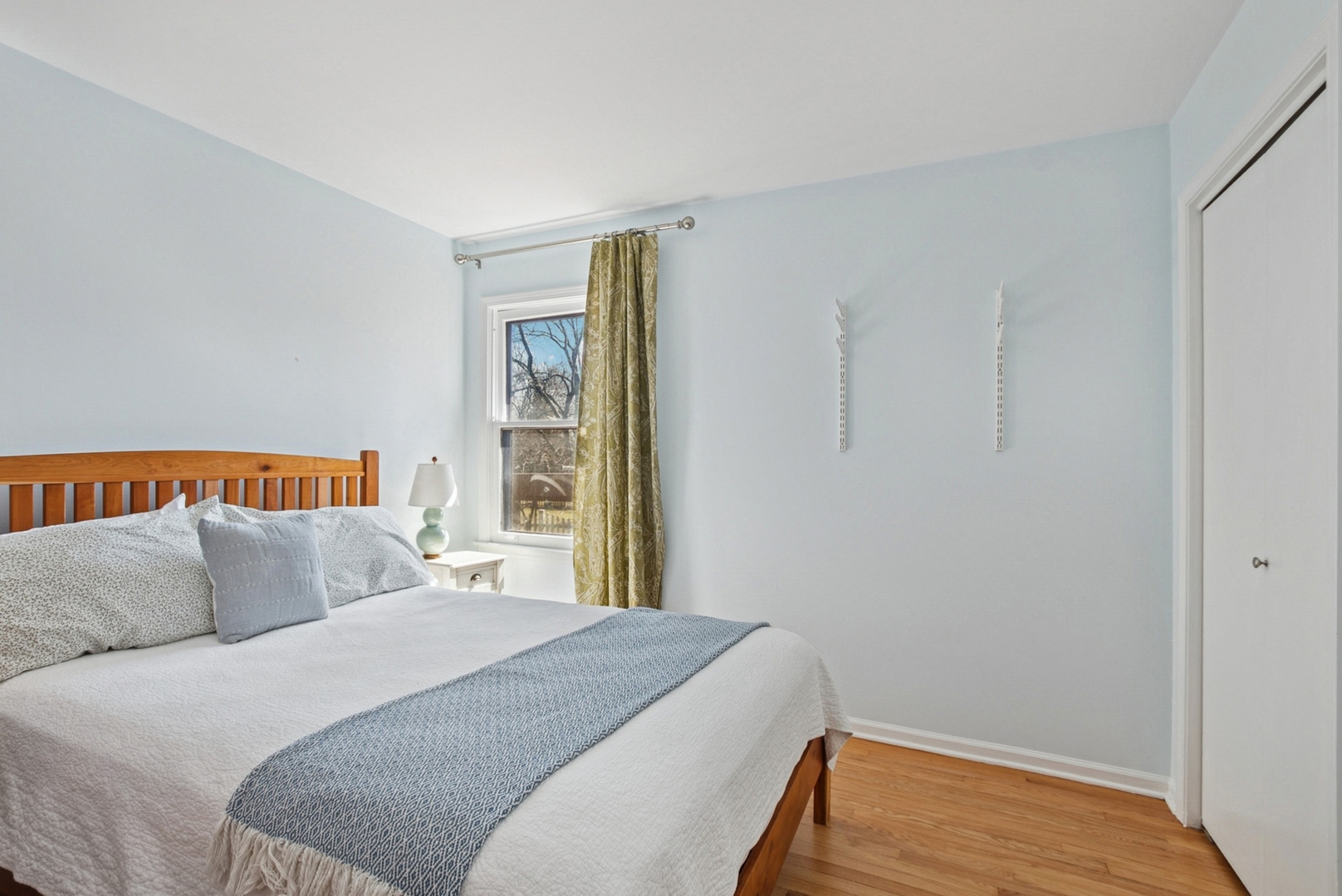 7925 Glen Lane Darien, IL 60561 - Photo 14 of 25 a bedroom with a bed and a window