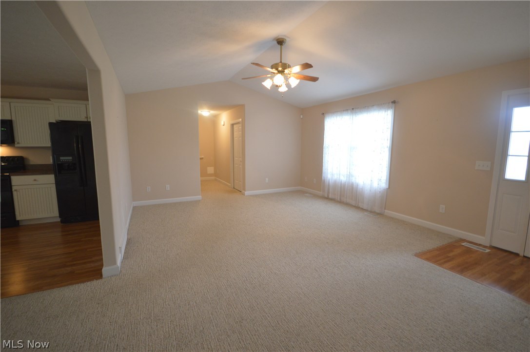 35 Roaming Rock Boulevard Rome, OH 44085 - Photo 6 of 27 Gallery Image 6