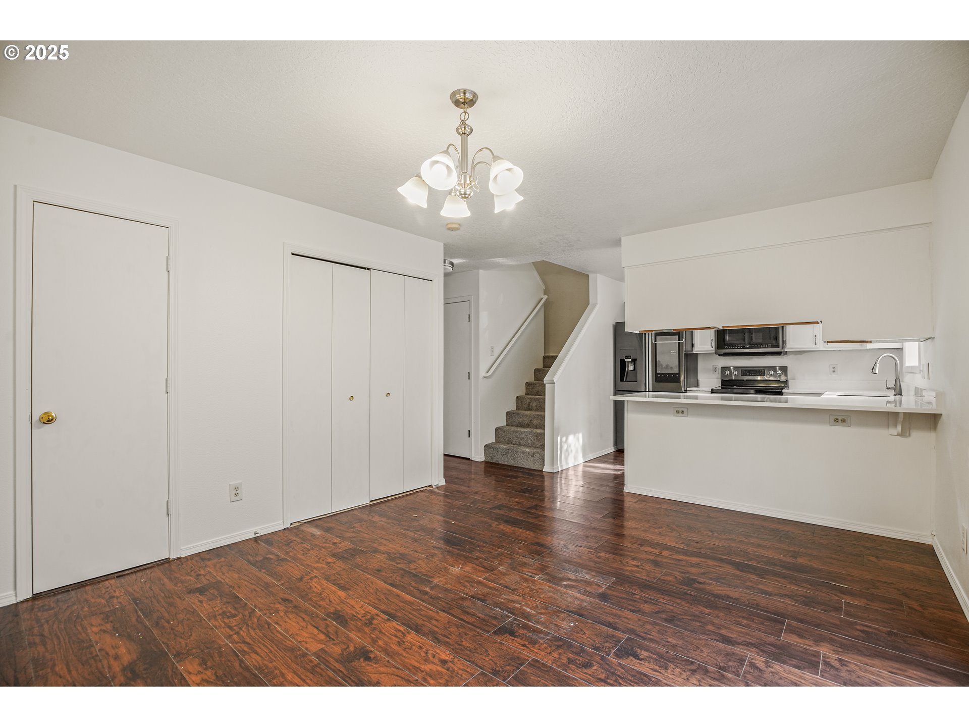 16916 Southwest Whitley Way Beaverton, OR 97006 - Photo 11 of 39