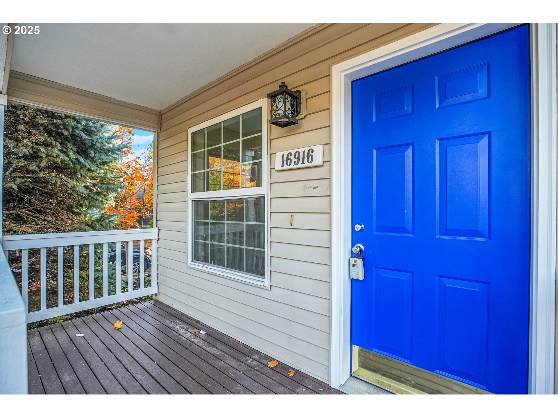 16916 Southwest Whitley Way Beaverton, OR 97006 - Photo 3 of 39